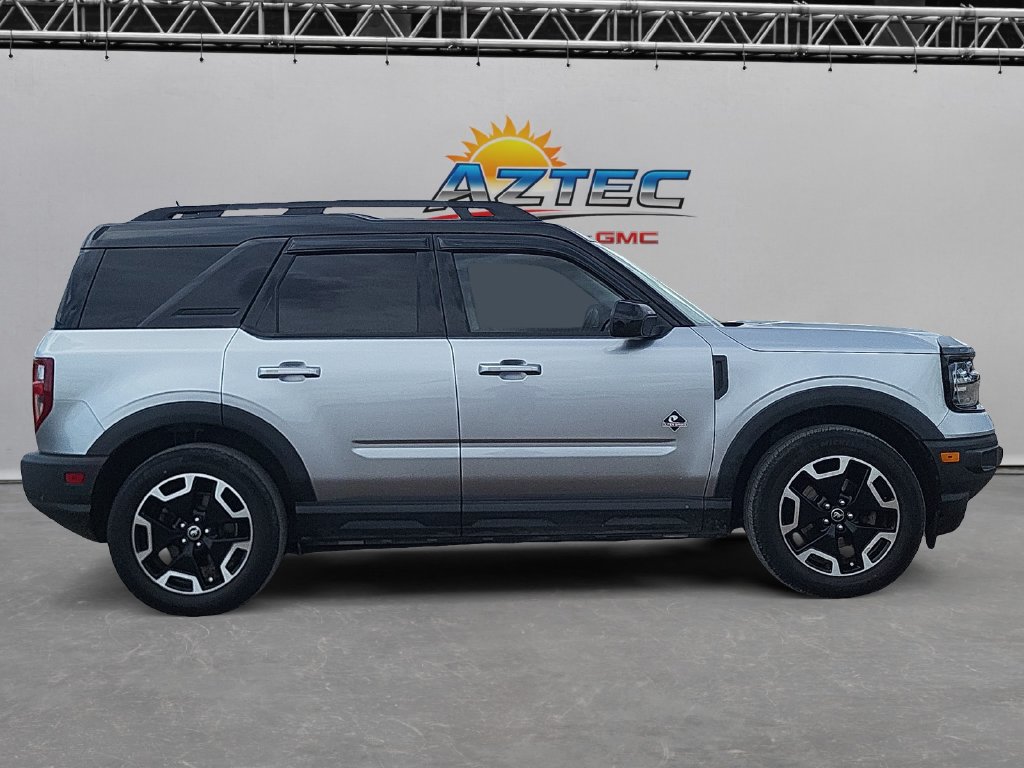 Used 2022 Ford Bronco Sport Outer Banks w/ Tech Package AWD/4WD image 4