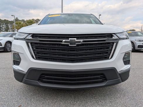 Certified 2023 Chevrolet Traverse LT image 9