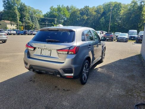 Used 2021 Mitsubishi Outlander Sport SE image 5