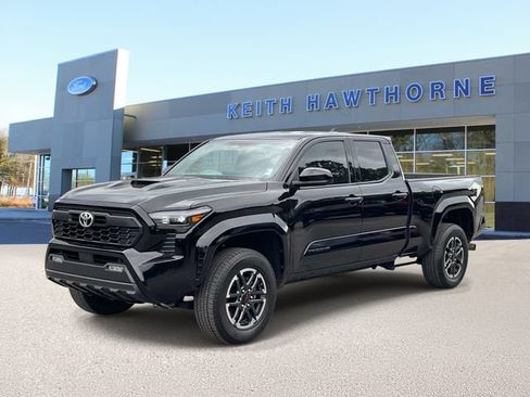 Used 2025 Toyota Tacoma TRD Sport RWD image 3