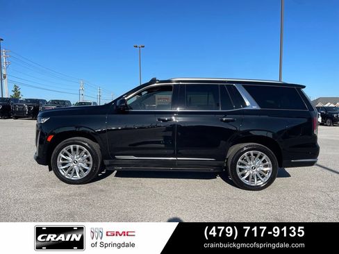Used 2023 Cadillac Escalade Premium Luxury AWD/4WD image 4