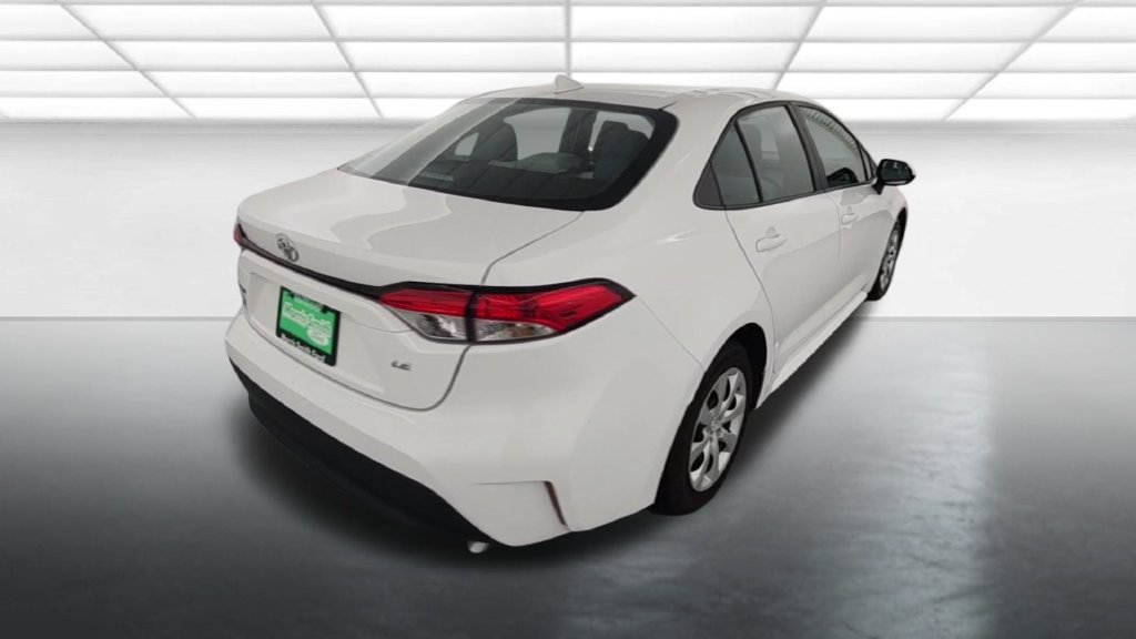 Used 2024 Toyota Corolla LE FWD image 7
