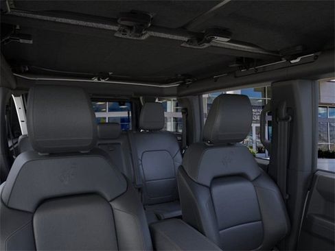 New 2025 Ford Bronco Badlands image 12