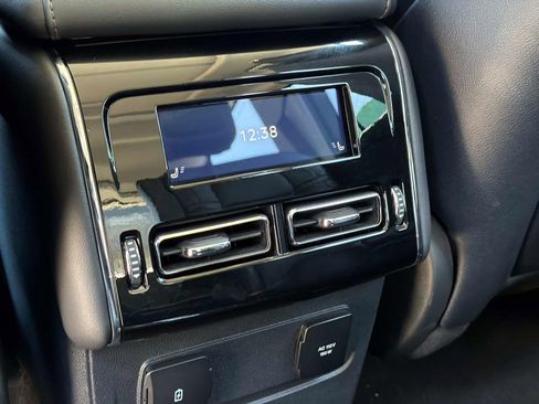 Used 2025 Lincoln Aviator Reserve w/ Equipment Group 201A AWD/4WD image 35