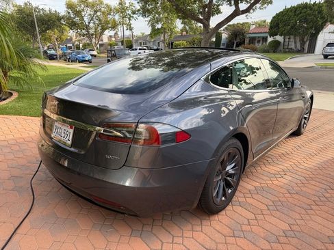 Used 2019 Tesla Model S 100D AWD/4WD image 3