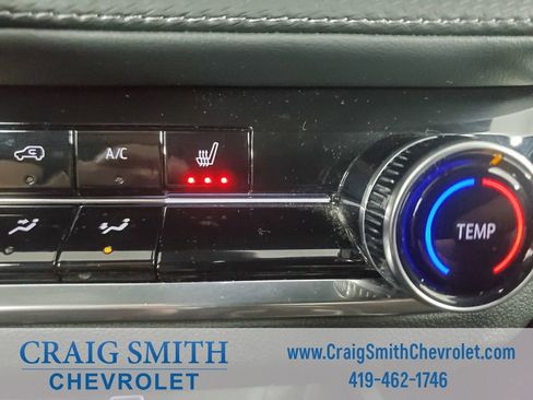 Used 2025 Chevrolet Equinox LT image 27