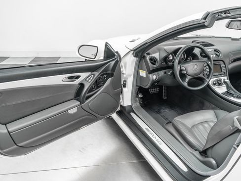 Used 2005 Mercedes-Benz SL 55 AMG image 22