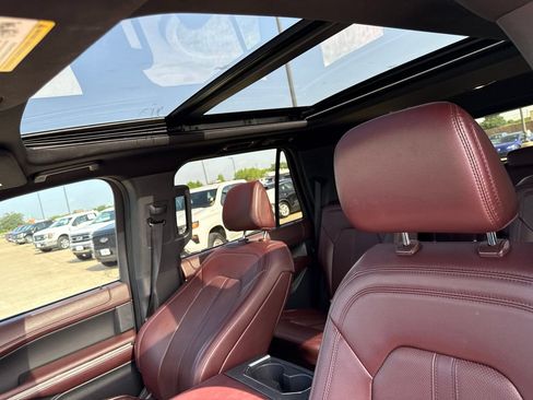 Used 2023 Ford Expedition Limited RWD image 22