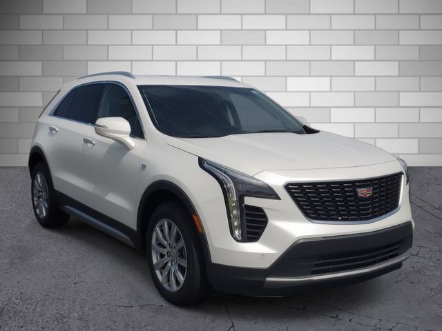 Certified 2022 Cadillac XT4 Premium Luxury w/ Safety Alert Package FWD image 8