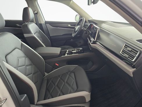 New 2026 Volkswagen Atlas Peak Edition AWD/4WD image 43