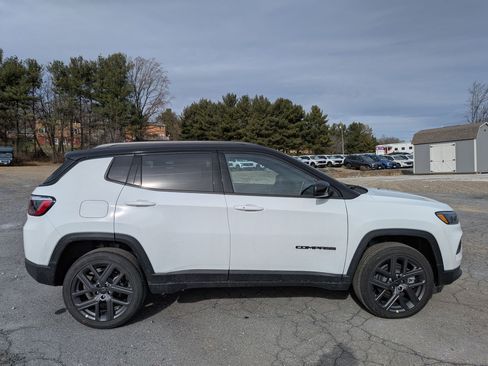 New 2026 Jeep Compass Limited w/ Sun, Sound & Navigation Group image 4