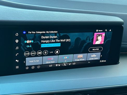 Used 2025 Nissan Murano SL image 17