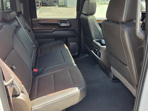 Used 2024 GMC Sierra 2500 Denali w/ Denali Reserve Package AWD/4WD image 15