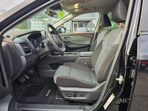 Certified 2023 Nissan Rogue SV image 19