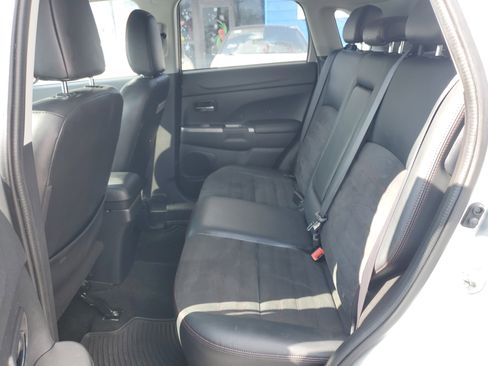 Used 2018 Mitsubishi Outlander Sport SE image 26