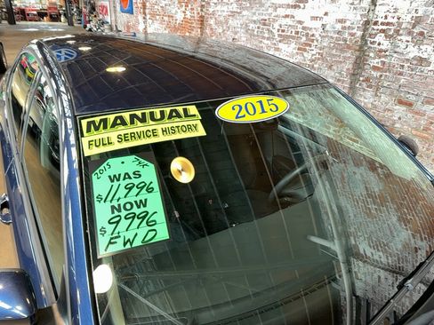 Used 2015 Volkswagen Passat 1.8T S image 8