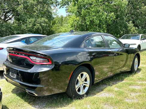 Used 2023 Dodge Charger SXT RWD image 3