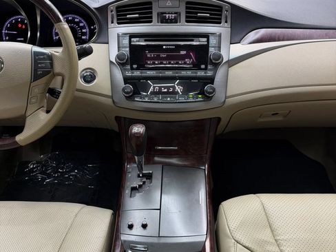 Used 2011 Toyota Avalon Limited FWD image 28