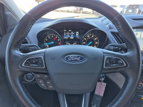 Used 2018 Ford Escape SEL image 19