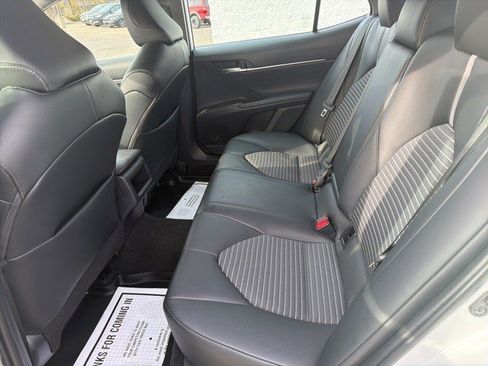 Used 2023 Toyota Camry SE image 12