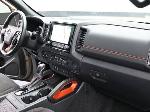Used 2023 Nissan Frontier PRO-4X w/ Pro Convenience Package AWD/4WD image 34