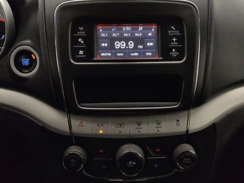 Used 2018 Dodge Journey SE w/ Connectivity Group FWD image 25