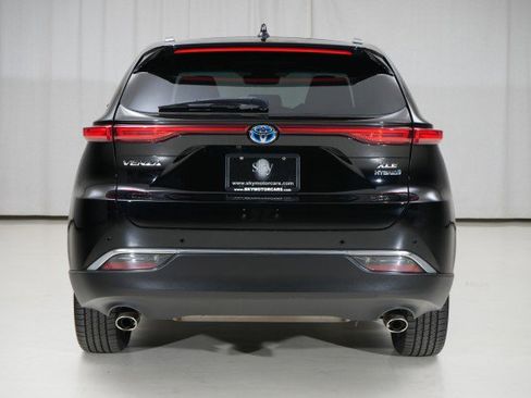 Used 2021 Toyota Venza XLE image 20