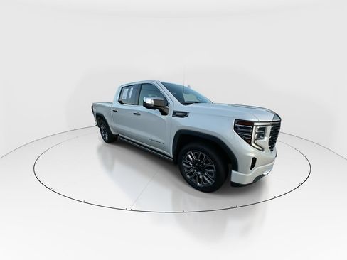 Used 2024 GMC Sierra 1500 Denali Ultimate AWD/4WD image 2
