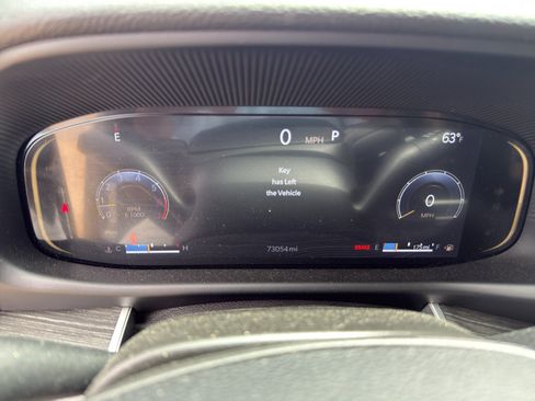 Used 2024 Jeep Wagoneer L Series II RWD image 14