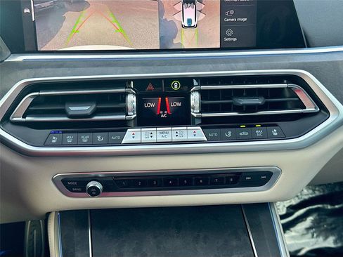 Used 2022 BMW X5 xDrive45e w/ M Sport Package image 16