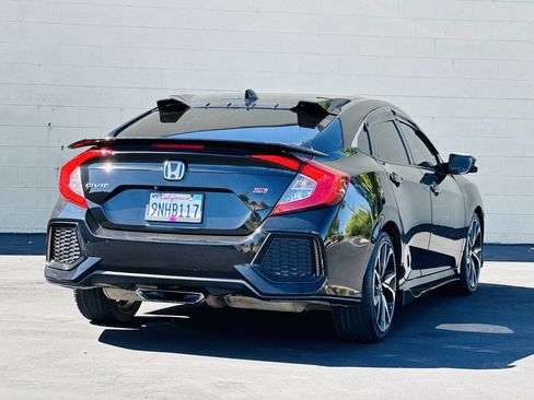 Used 2018 Honda Civic Si image 5