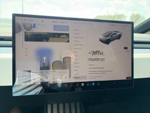 Used 2024 Tesla Cybertruck AWD Crew Cab image 10