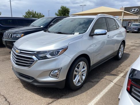 Used 2020 Chevrolet Equinox Premier FWD image 5