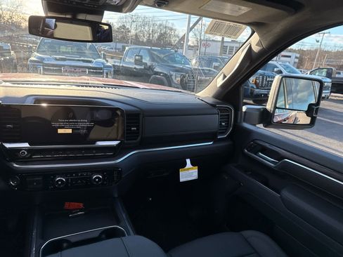 New 2026 GMC Sierra 2500 SLT w/ SLT Premium Package image 16