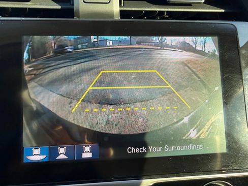 Used 2018 Honda Civic Touring image 27