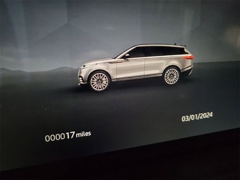 New 2025 Land Rover Range Rover Velar Dynamic SE image 18