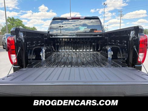 New 2026 GMC Sierra 1500 Elevation AWD/4WD image 9