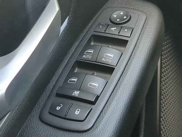 Used 2023 RAM 1500 Big Horn RWD image 27
