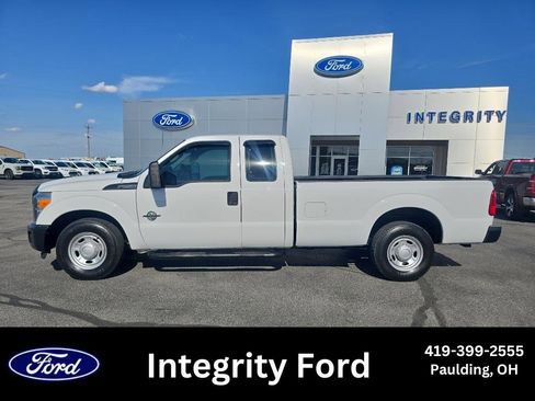 Used 2013 Ford F250 XL RWD image 1