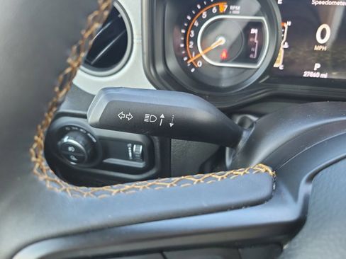 Certified 2024 Jeep Gladiator Sport image 30