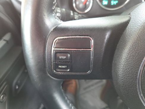 Used 2013 Jeep Wrangler Sport image 35