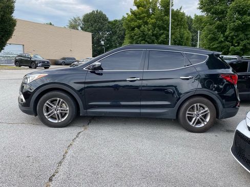 Used 2017 Hyundai Santa Fe Sport w/ 2.4L Tech Package 04 FWD image 4