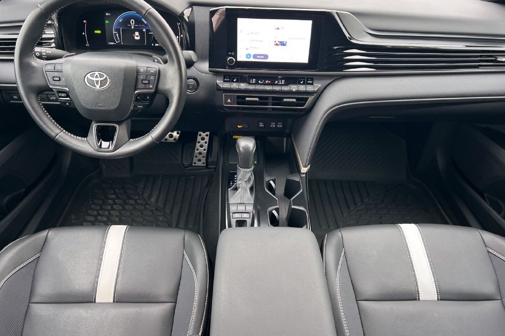 Certified 2025 Toyota Camry SE w/ Convenience Package FWD image 16