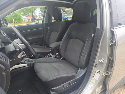 Used 2014 Mitsubishi Outlander Sport SE FWD image 9