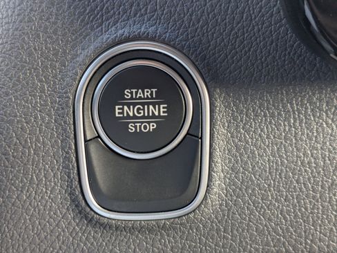 Used 2025 Mercedes-Benz Sprinter 2500 image 27