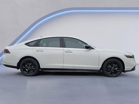 New 2025 Honda Accord SE image 7