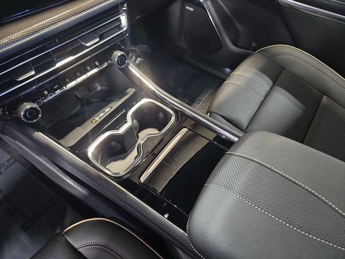 New 2026 Chevrolet Traverse High Country w/ LPO, Floor Liner Package image 27