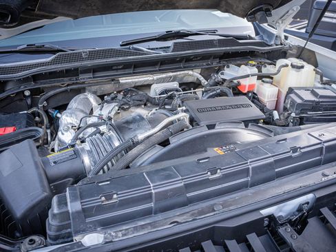 Used 2024 Chevrolet Silverado 2500 LT image 35