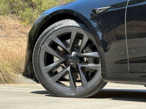 Used 2022 Tesla Model S AWD/4WD image 7