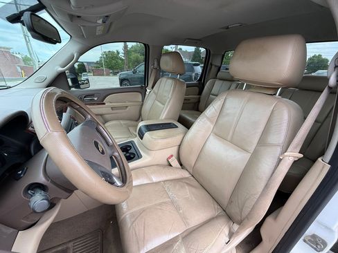 Used 2012 Chevrolet Silverado 2500 LTZ w/ LTZ Plus Package AWD/4WD image 13